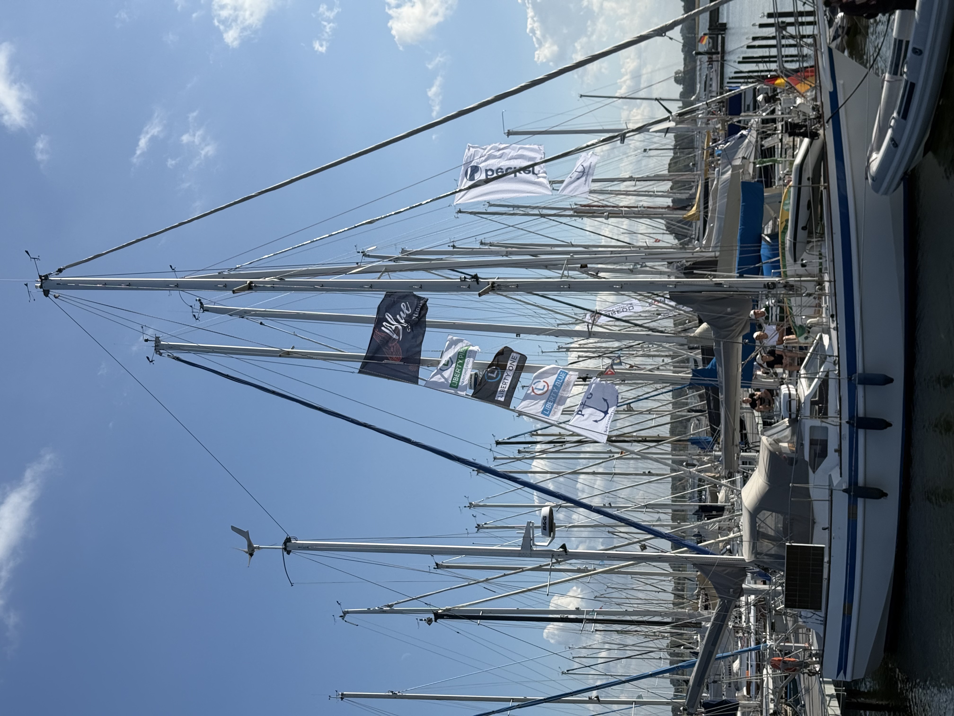 Tobago geflaggt für die Peter-Gast-Schifffahrtsregatta 2025